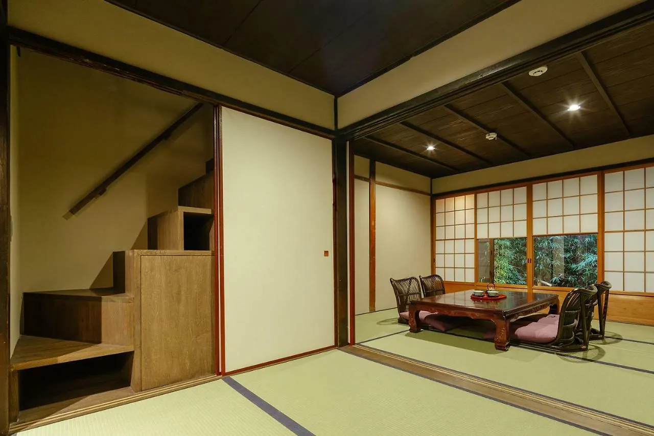 Guesthouse-Hana・ Bamboo House Kyoto Japan